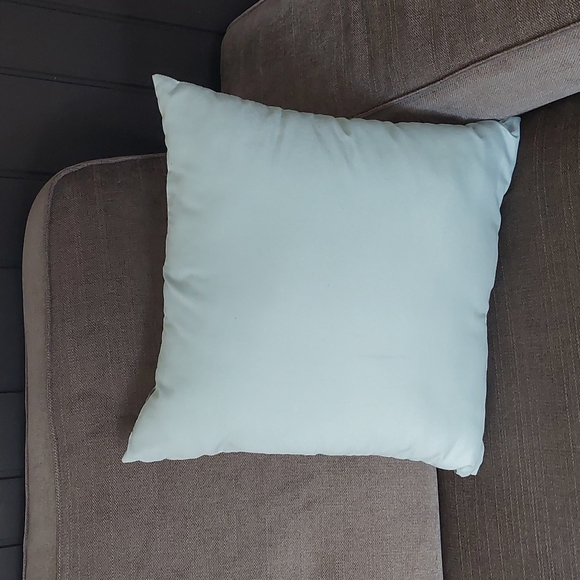Pillow - Picture 2 of 4